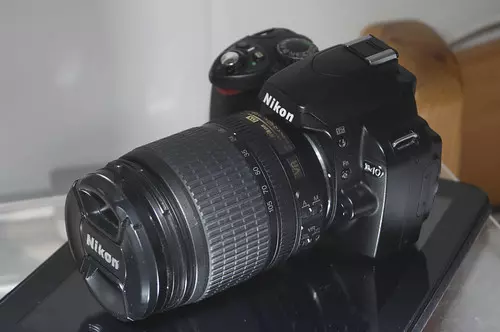 Nikon D40 with Nikon 18-105mm lens